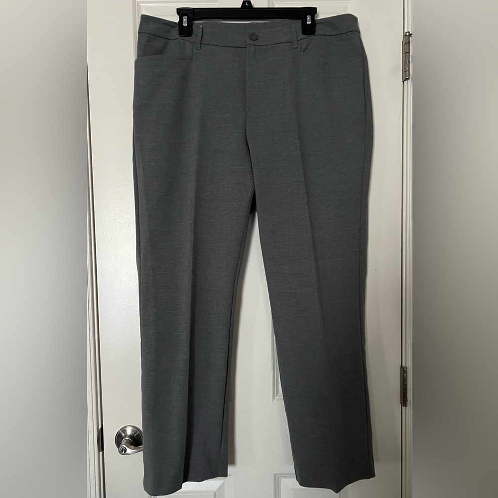 EUC Christopher & Banks dress pants. Size 14.